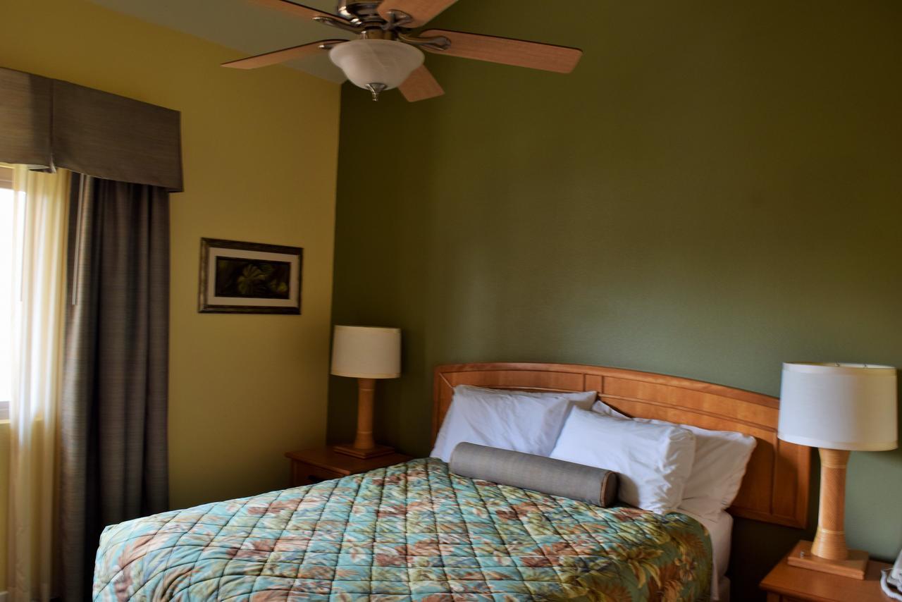 Multi Resorts At Aquamarine Villas Oceanside Exterior photo