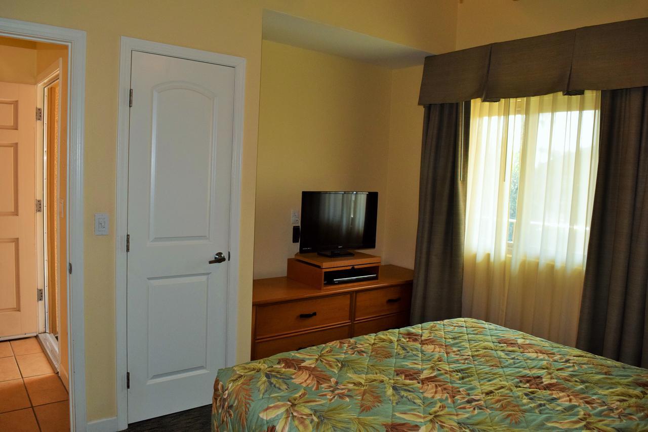 Multi Resorts At Aquamarine Villas Oceanside Exterior photo